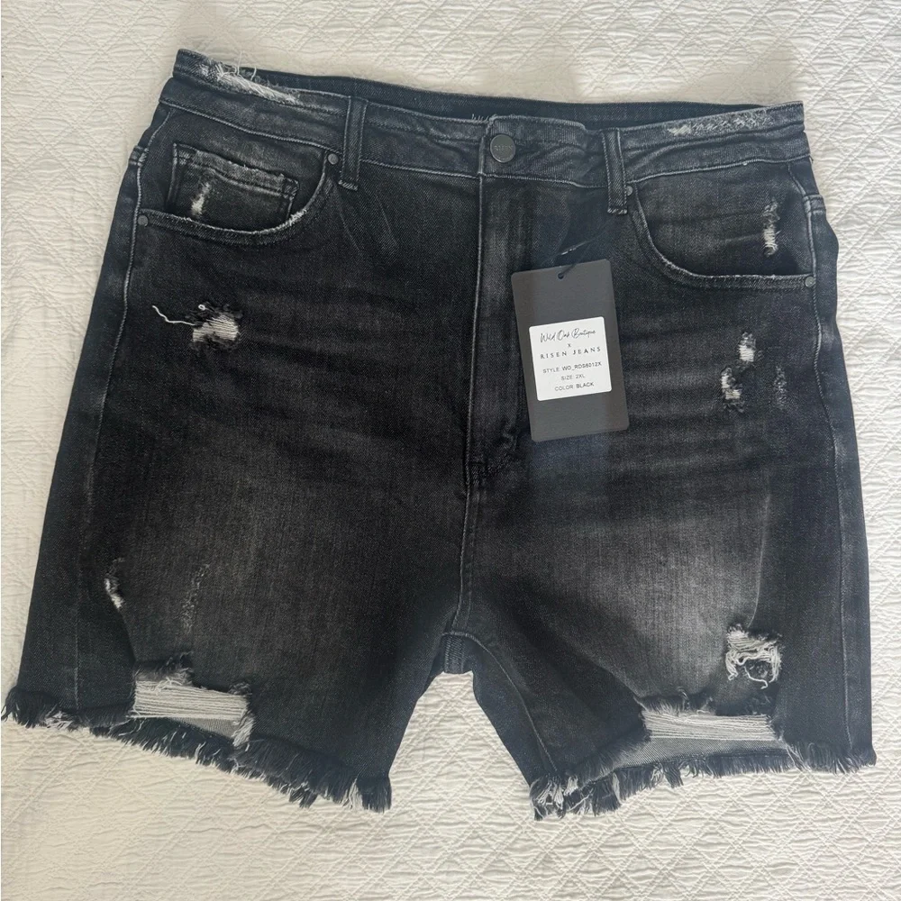 Risen Jeans Distressed Black Denim Shorts 2XL NWT - Picture 1 of 3